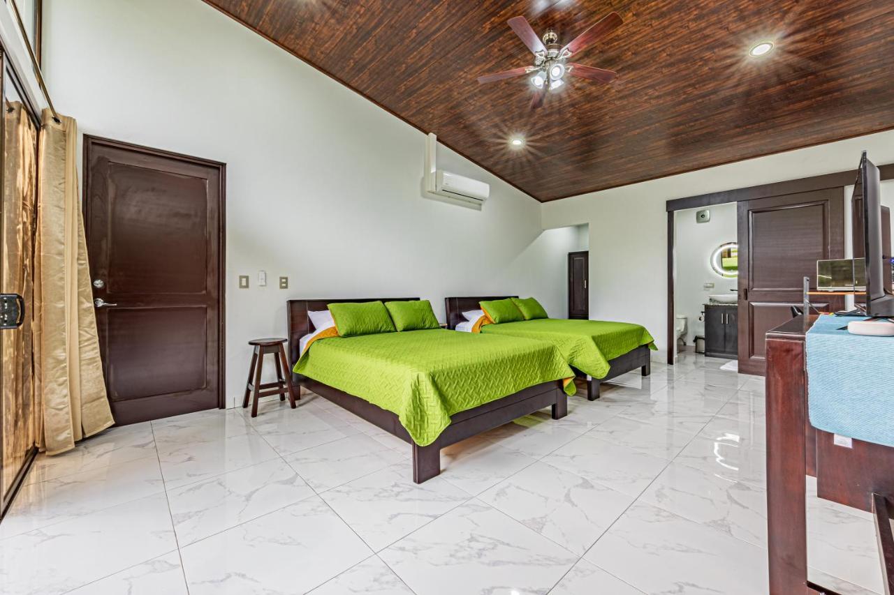 Shalom Chamo Villas ウビタ エクステリア 写真